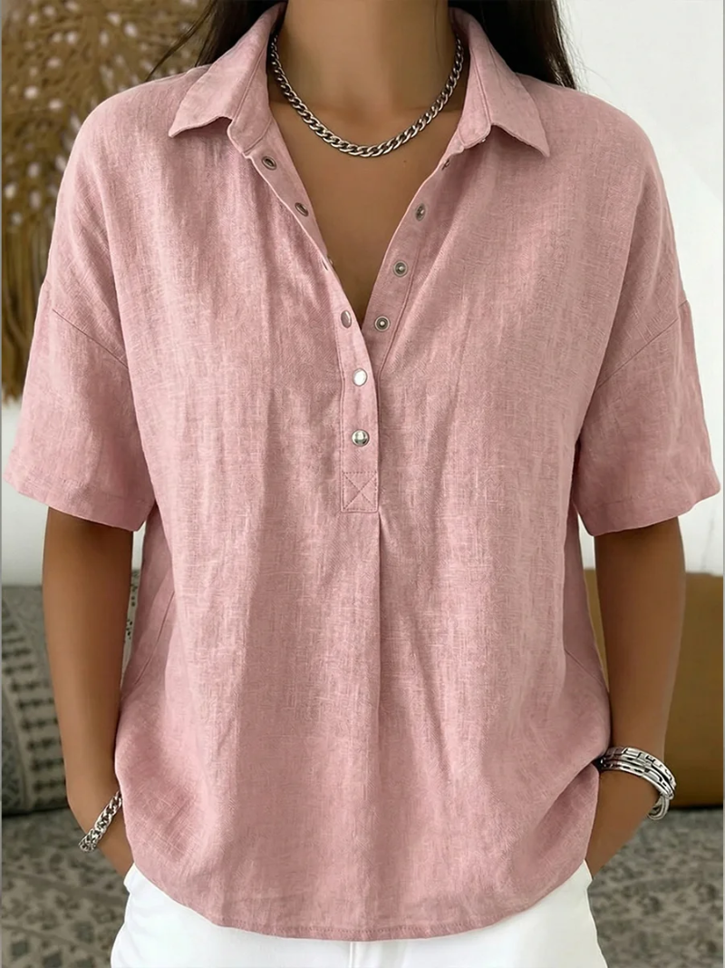 Blusa Elegance con Cuello Clásico y Botones Decorativos