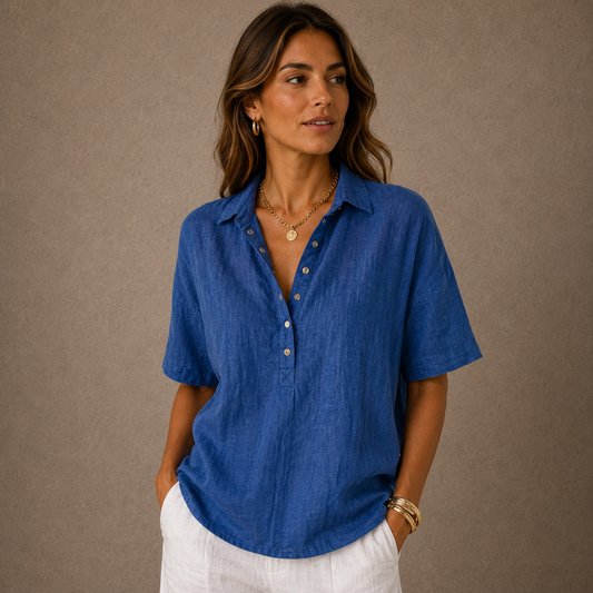 Blusa Elegance con Cuello Clásico y Botones Decorativos